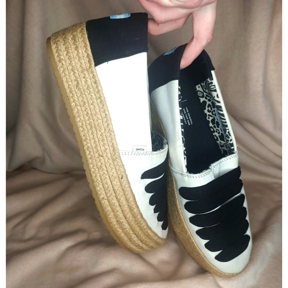 TOMS Valencia Platform espadrille slip on *size 9 NEW* - Picture 3 of 11